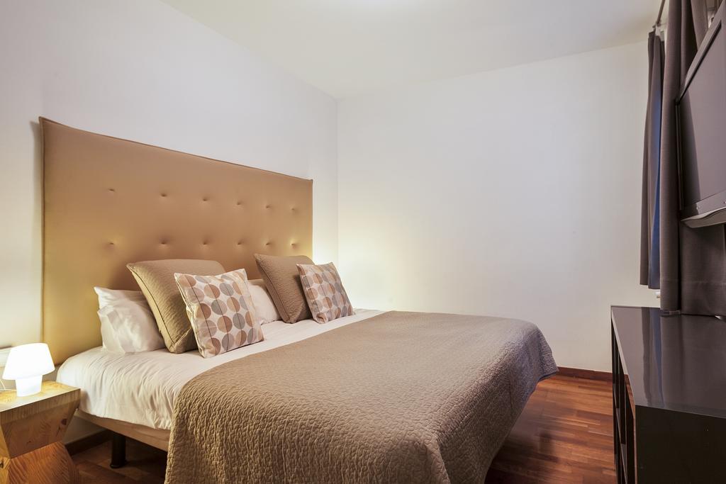 Canela Homes Barcelona Universitat Kamer foto